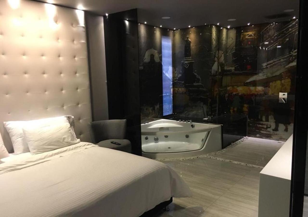 Hotel Paris Luxury Suites Μεντεγίν Εξωτερικό φωτογραφία